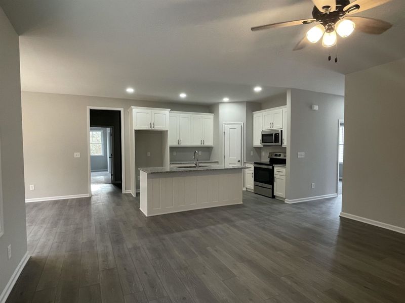 91 S Nolan Park Dr, Selma, NC 27576