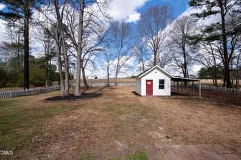 91 Violet Ln, Coats, NC 27521