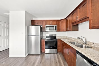 91 Wolf Creek Ln, Lillington, NC 27546