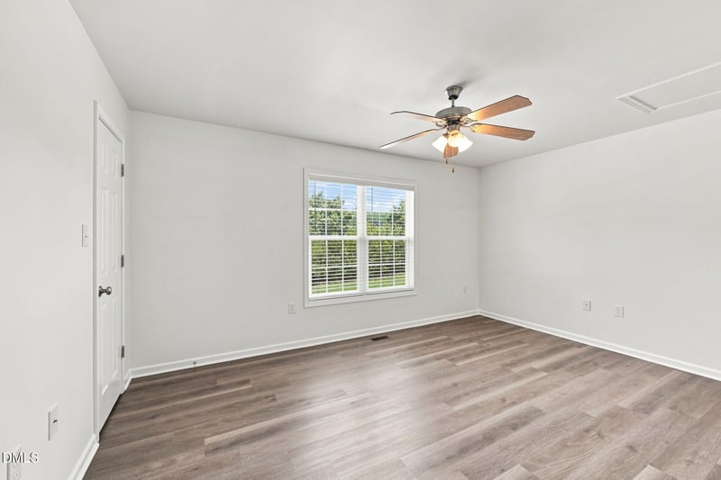 91 Wolf Creek Ln, Lillington, NC 27546