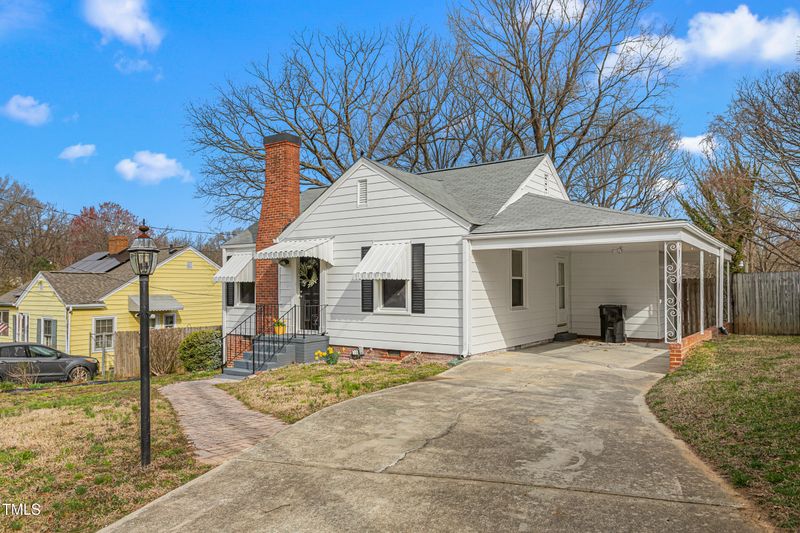 910 Bellvue St, Burlington, NC 27217