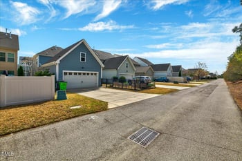 910 Branch Line Ln, Apex, NC 27502