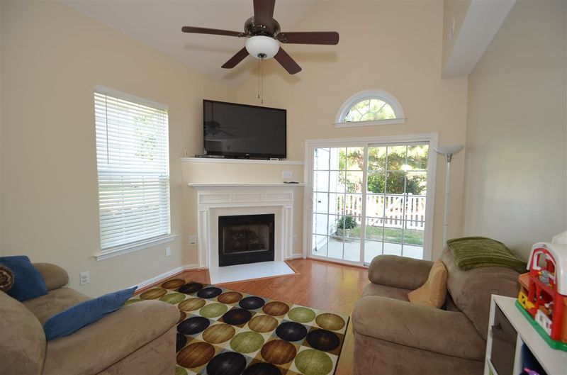 910 Cinnamon Dr, Durham, NC 27713
