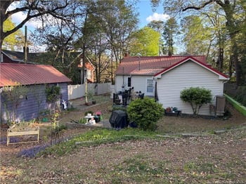 910 Clarendon St, Fayetteville, NC 28305