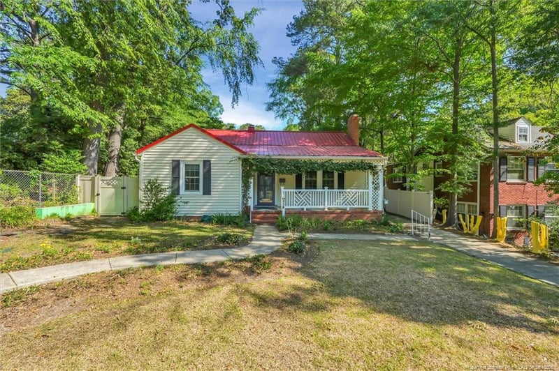910 Clarendon St, Fayetteville, NC 28305