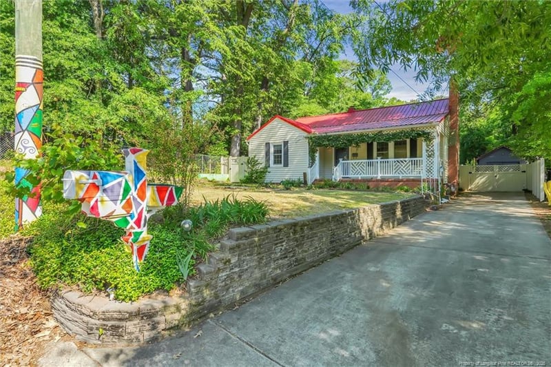 910 Clarendon St, Fayetteville, NC 28305