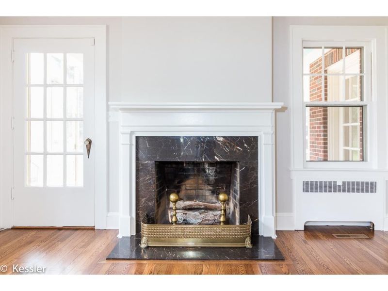 910 W Davis St, Burlington, NC 27215