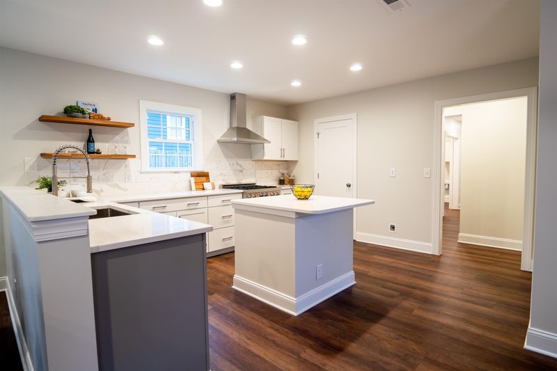 910 S East St, Raleigh, NC 27601