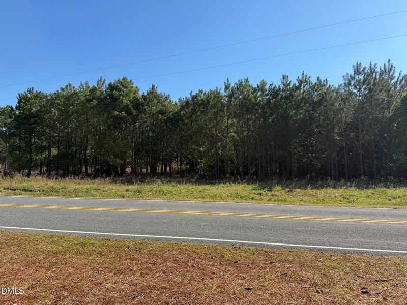 910 Festus Rd, Coats, NC 27521