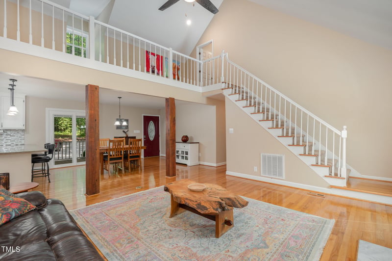 910 Harward Ln, Chapel Hill, NC 27516