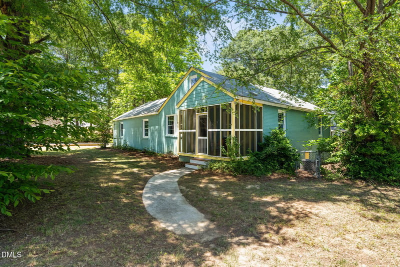 910 Horton Rd, Durham, NC 27704