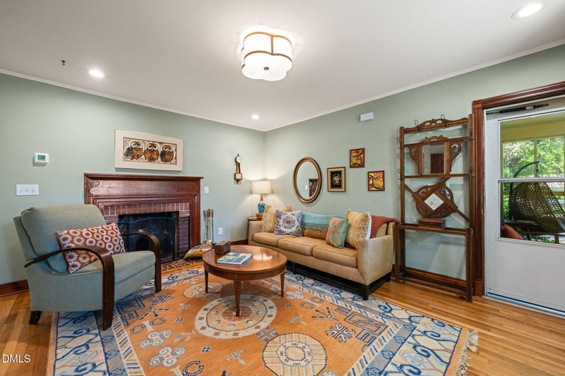 910 Horton Rd, Durham, NC 27704