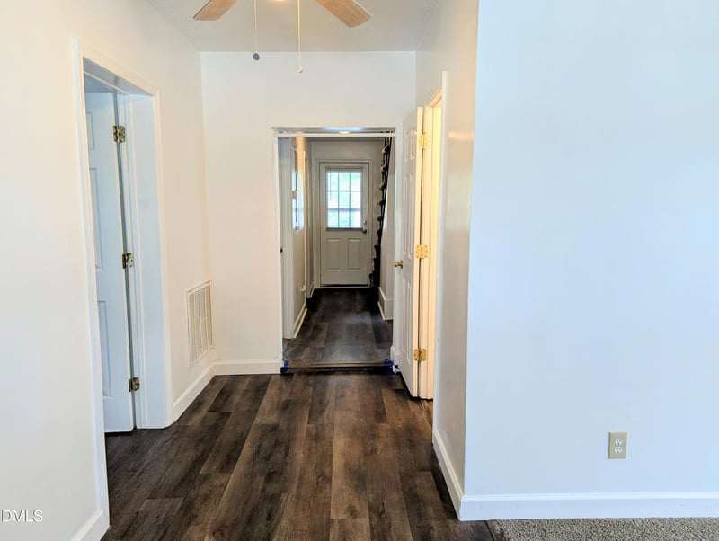 910 Main St, Louisburg, NC 27549