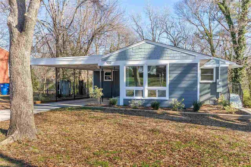 910 Marlborough Rd, Raleigh, NC 27610