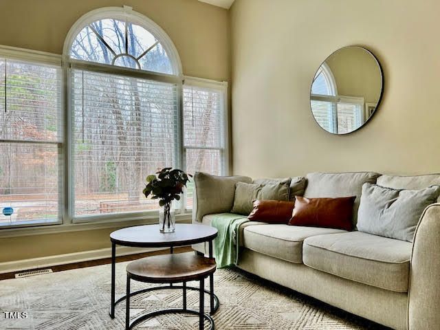 910 N O'neil St, Clayton, NC 27520