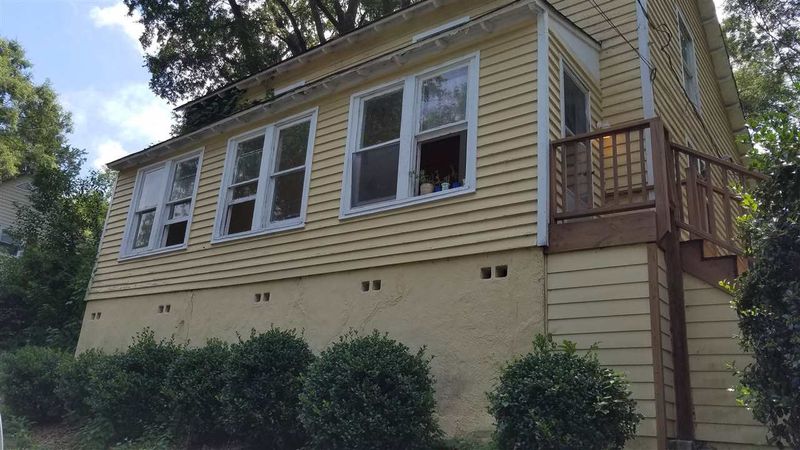 910 Orient St, Durham, NC 27701