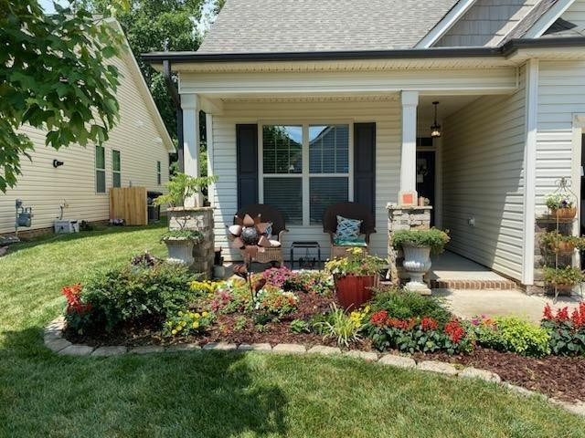 910 Palm Ct, Mebane, NC 27302