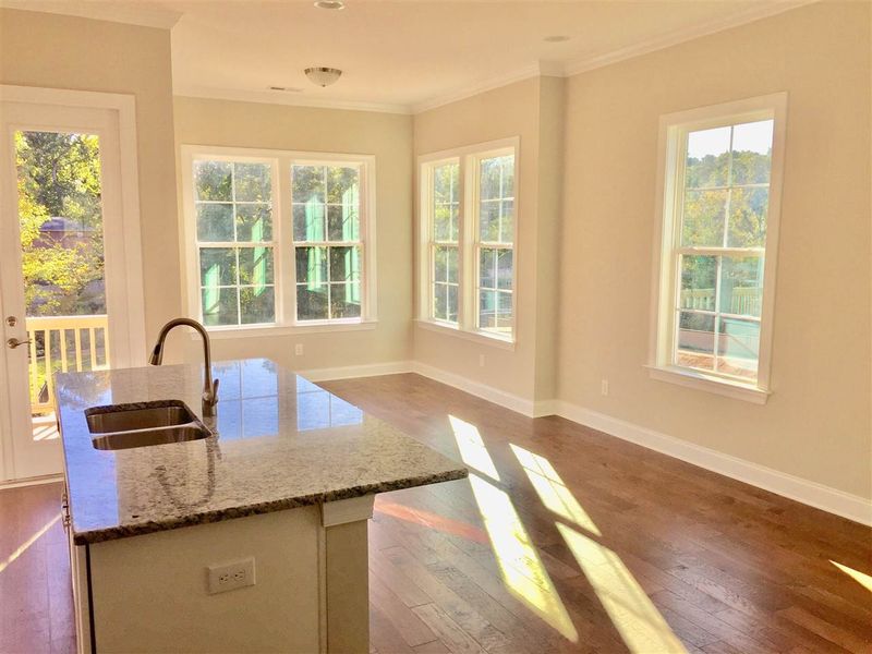 910 Wake Towne Dr #5, Raleigh, NC 27609