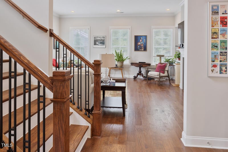 910 Wake Towne Dr, Raleigh, NC 27609