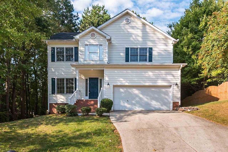 9105 Rhinebeck Ct, Raleigh, NC 27617