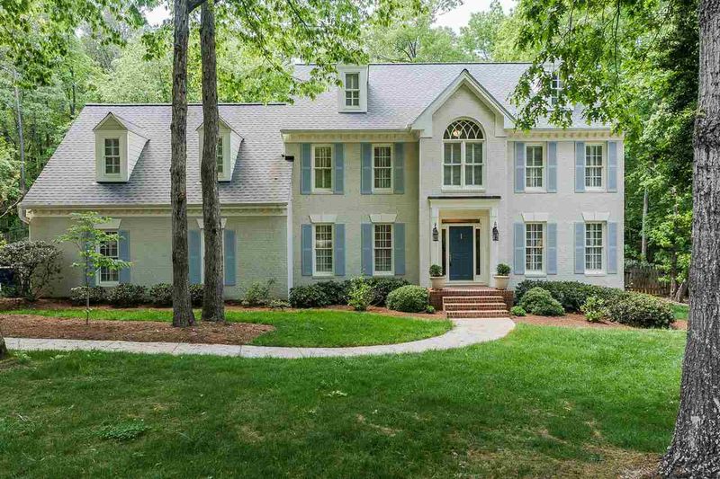 9107 Brompton Ct, Raleigh, NC 27615