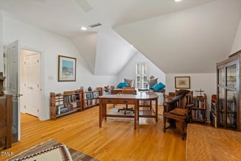 9108 Hometown Dr, Raleigh, NC 27615