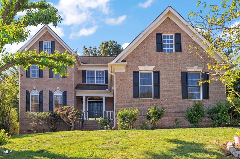 9109 Club Hill Dr, Raleigh, NC 27617