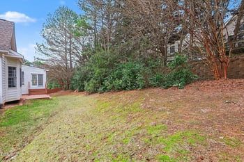 9109 Club Hill Dr, Raleigh, NC 27617