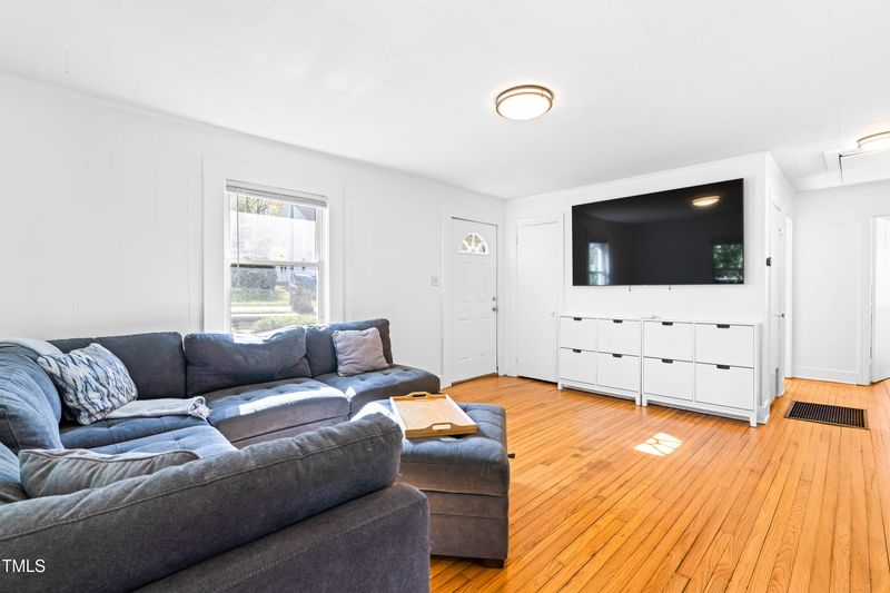911 Camden Ave, Durham, NC 27701