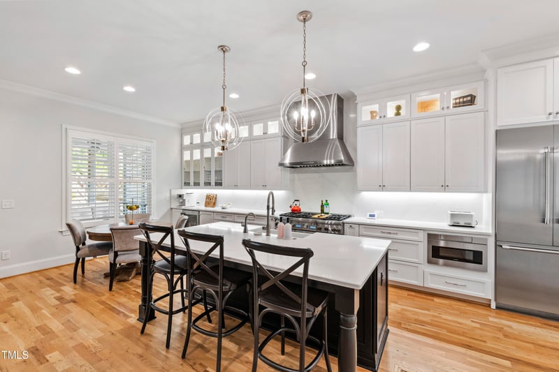 911 Canterbury Rd, Raleigh, NC 27607