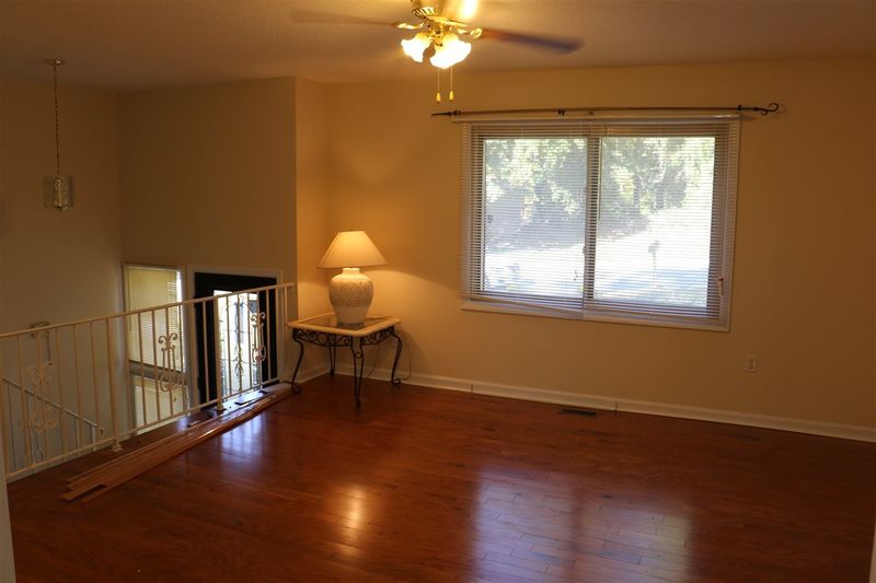911 Cheviot Ave, Durham, NC 27707