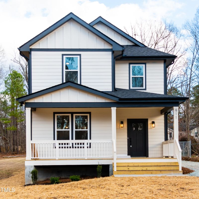911 Danbury Dr, Durham, NC 27703