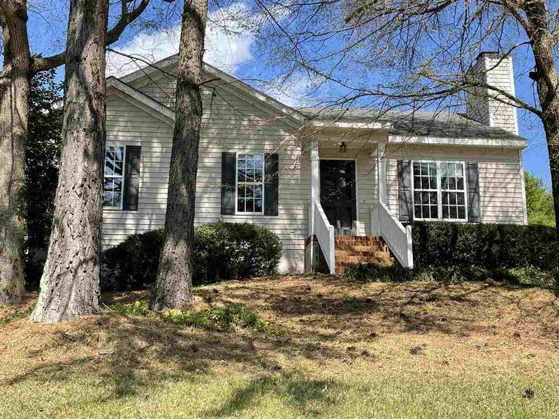 911 Danley Ln, Knightdale, NC 27545