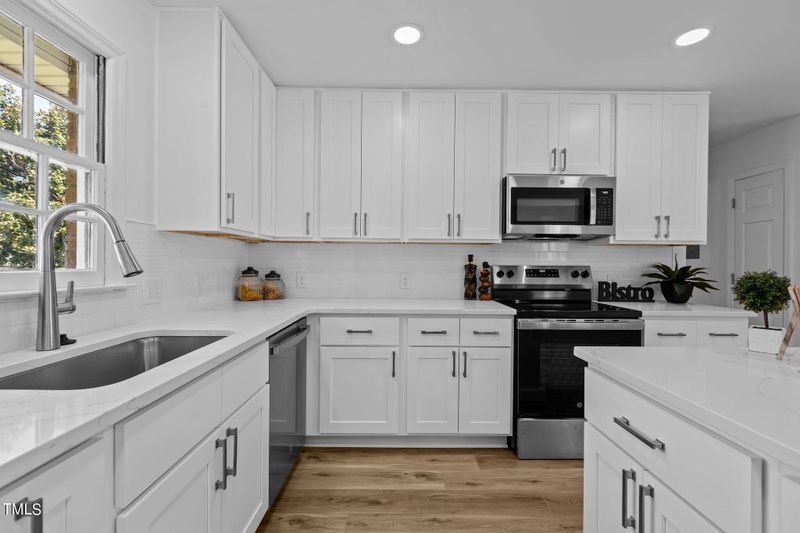 911 Delray St, Durham, NC 27713