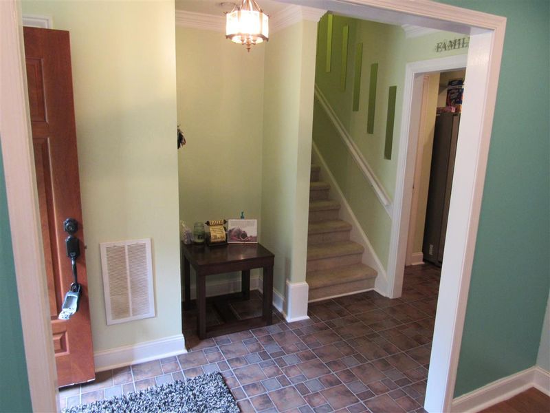 911 Flanders St, Garner, NC 27529