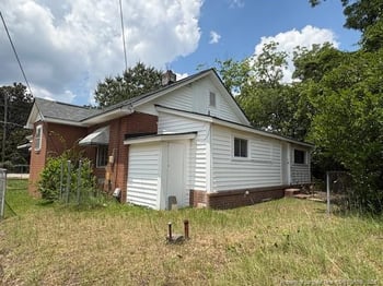 911 Henderson Ave, Fayetteville, NC 28301