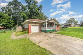 911 Hicks Ave, Fayetteville, NC 28304