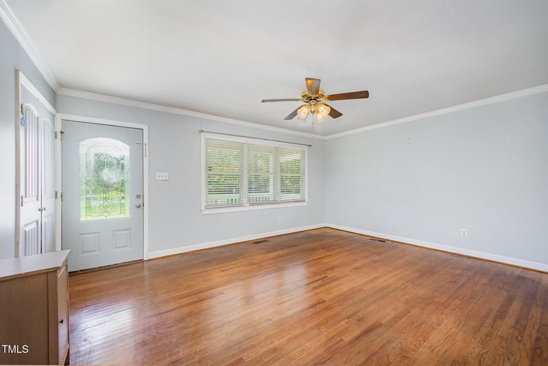 911 Hicks Ave, Fayetteville, NC 28304