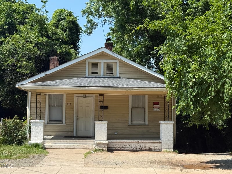 911 Holloway St, Durham, NC 27701