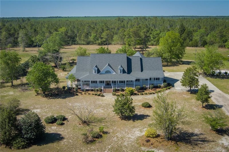 911 Indian Wells Cir, Fayetteville, NC 28312