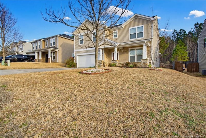 911 Merchants Ct, Sanford, NC 27330