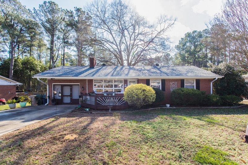 911 Park Ave, Garner, NC 27529