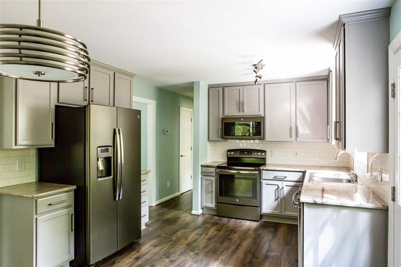 911 Prologue Rd, Durham, NC 27712