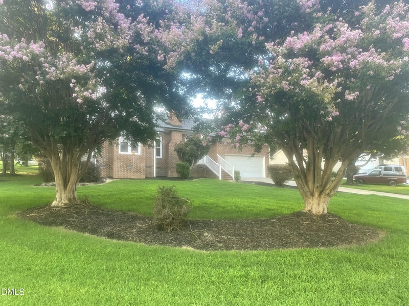911 S Ridge Rd, Burlington, NC 27217