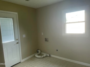 911 S Ridge Rd, Burlington, NC 27217