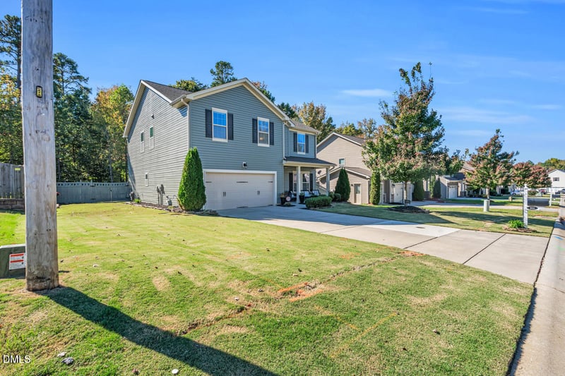911 Sugar Tree Dr, Mebane, NC 27302