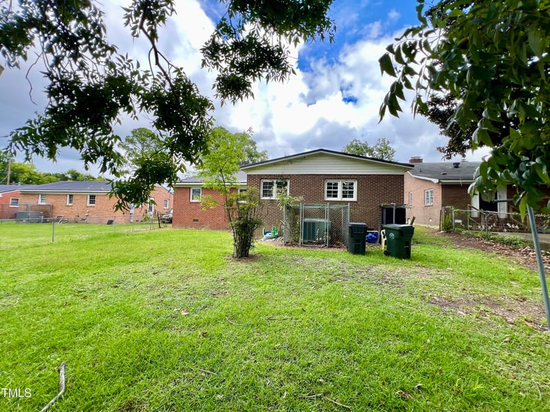911 Sycamore St, Goldsboro, NC 27530