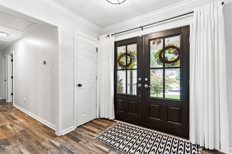 911 Temple St, Raleigh, NC 27609