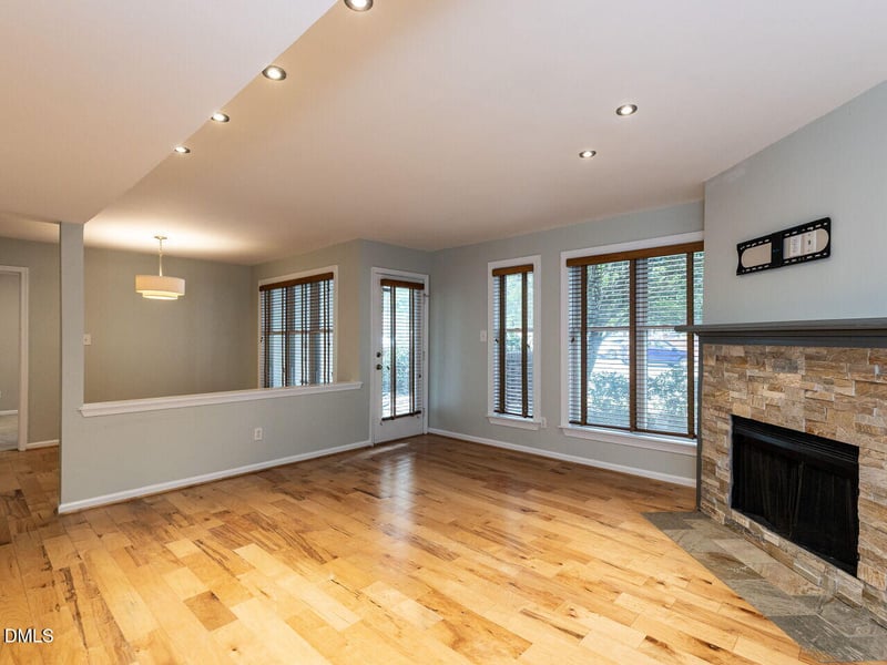 911 Washington St #104, Raleigh, NC 27605
