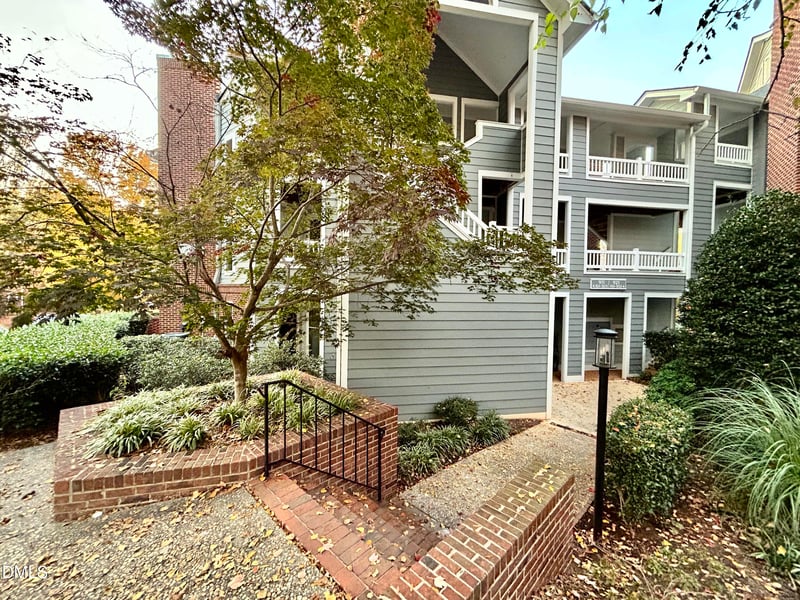 911 Washington St #203, Raleigh, NC 27605